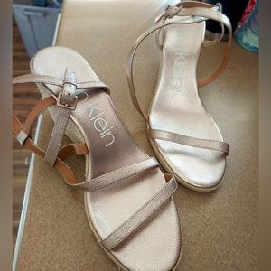 Calvin Klien Size 11 Bellemine strappy gold leather sandals